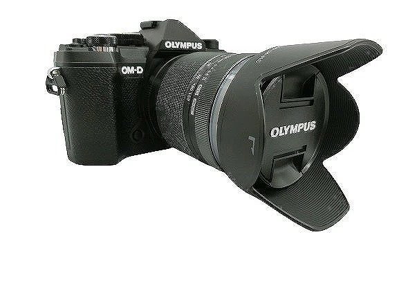 期間限定セール オリンパス OLYMPUS デジタルミラーレス一眼 ブラック OM-D E-M5 Mark III 14-150mmII レンズキット