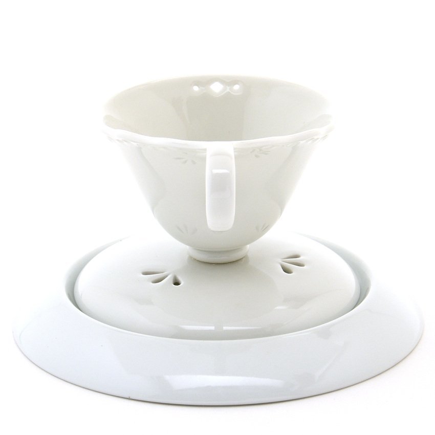 セーブル(Sevres) デミタスコーヒーカップ(mardi)(ペア) 白磁 透し彫り ボレックシーペック ハンドメイド 新品 