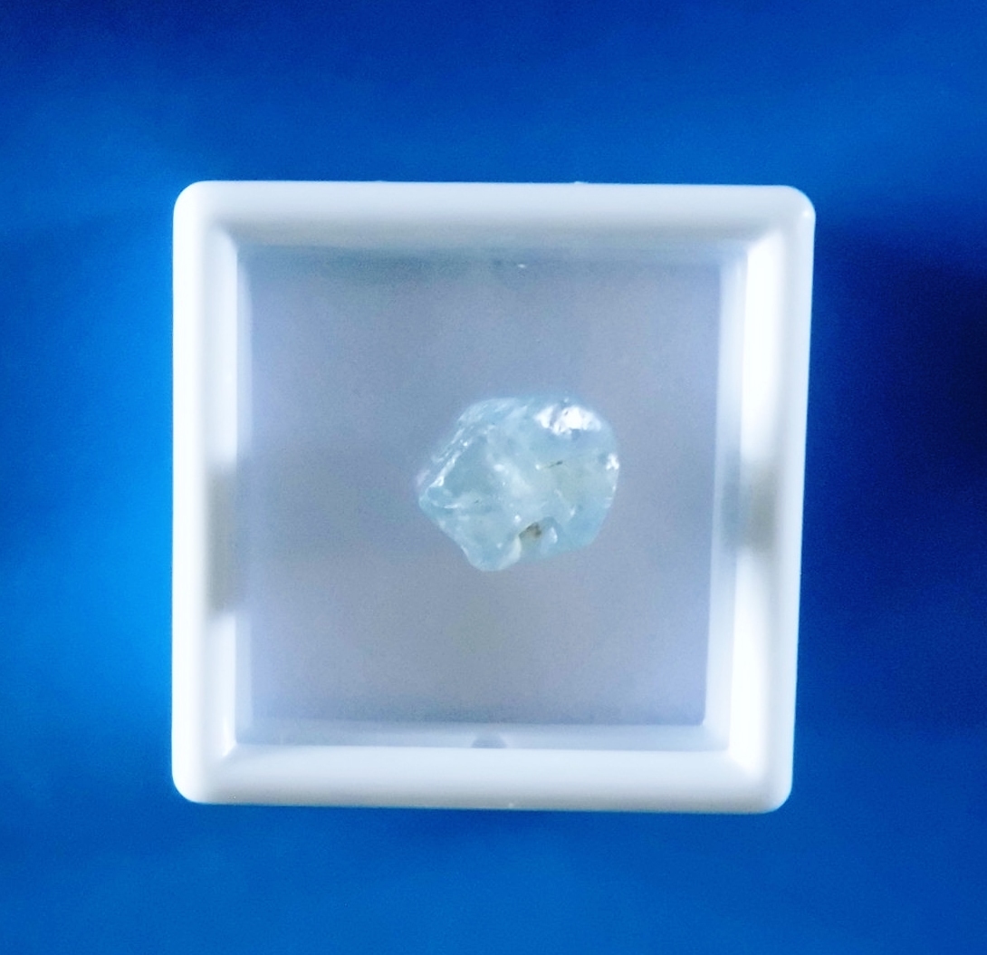 天然石◆ブルージルコン(Zircon) 5.5ct ●9.7×7.8×5.3mm 未使用 ケース付 _画像1