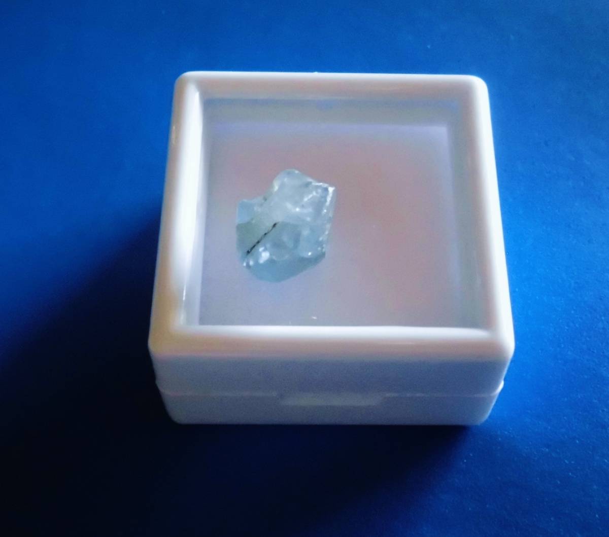 天然石◆ブルージルコン(Zircon) 5.5ct ●9.7×7.8×5.3mm 未使用 ケース付 _画像6