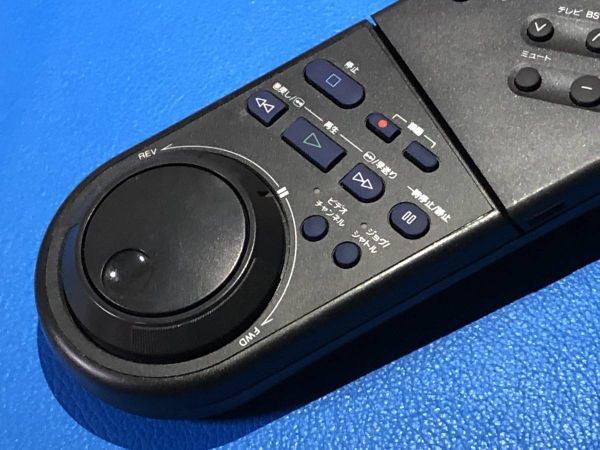 送料無料 中古 Panasonic パナソニック ビデオ/テレビ リモコン VEQ1231 除菌 清掃済 安心の保証有 (管理No T-112)