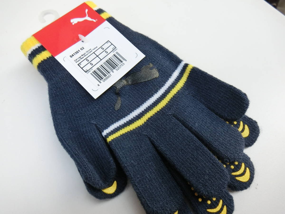 PUMA　手袋 　プーマ　cat logo magic gloves のびのび素材　Sサイズ　フットサル　サッカー　防寒　けが防止　タグ付き　未使用_画像4