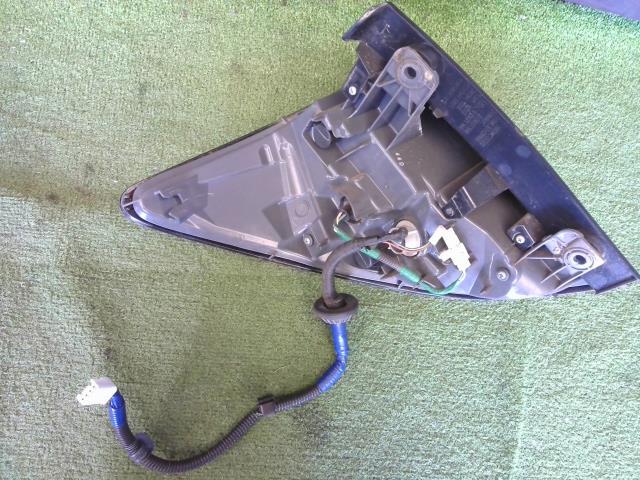 ヴェゼル DBA-RU1 左テールランプ 220-18085 33552-T7A-J01 ヴェゼル DBA-RU1 左テールランプ 220-18085 33552-T7A-J01