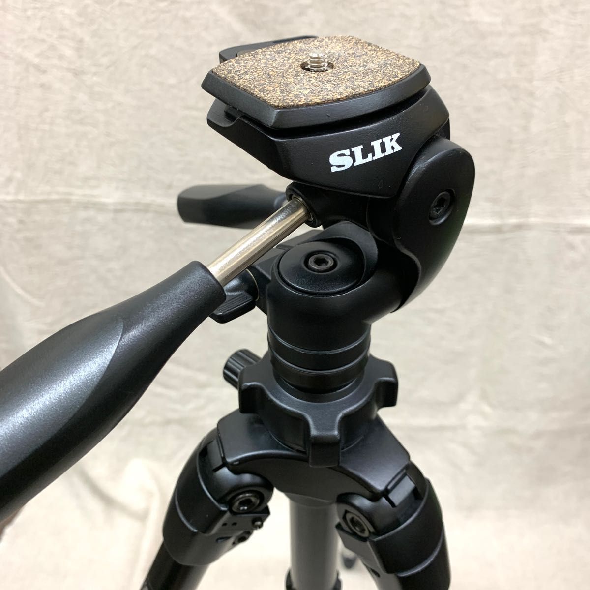 SLIK三脚 エイブル 300 EX/最低高35cm~全高140cm/三段階開脚 SLIK三脚 エイブル 300 EX/最低高35cm~全高140cm/三段階開脚