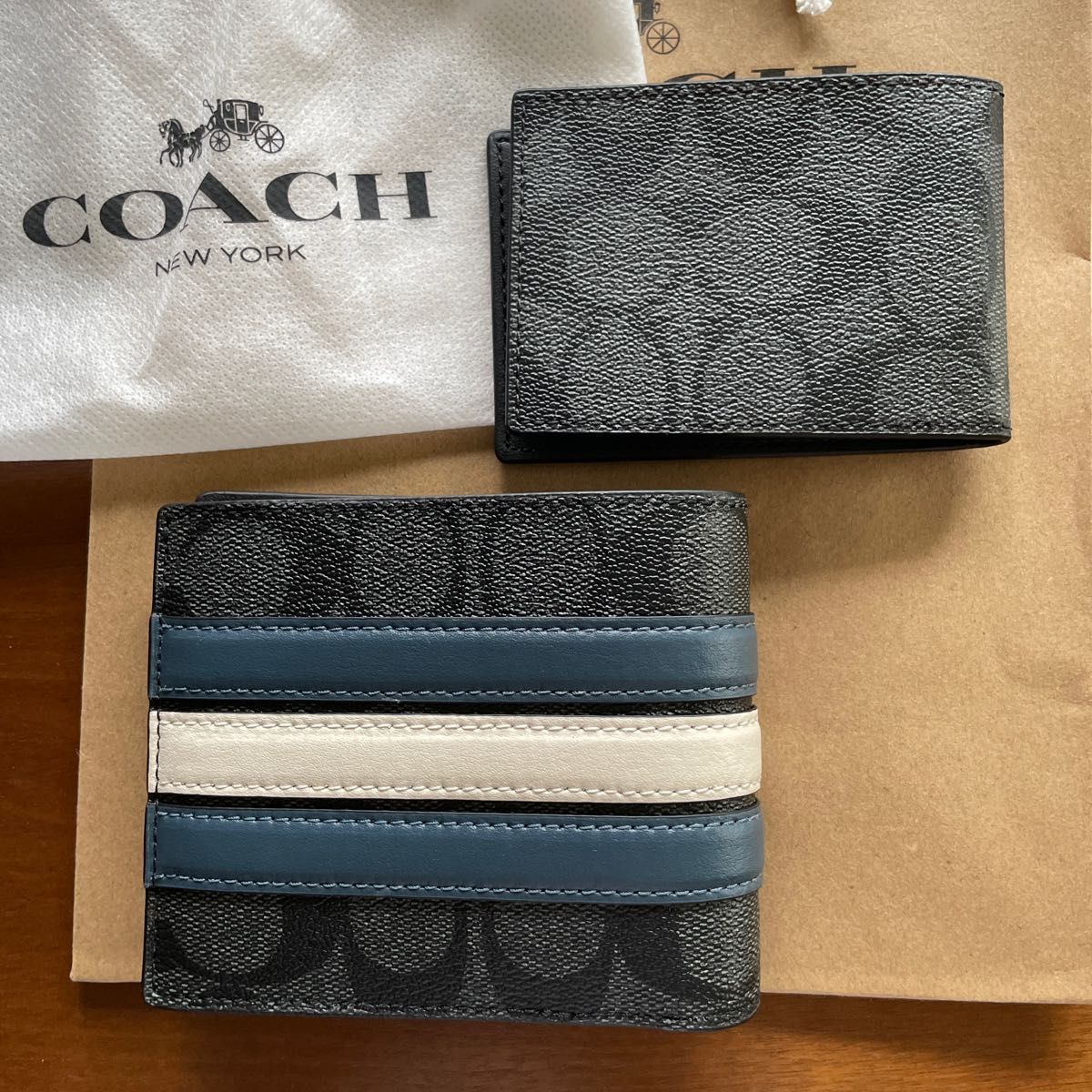 新品・COACH☆父の日☆メンズ財布・パスケース◎二つ折り財布☆バレンタイン・就職祝い