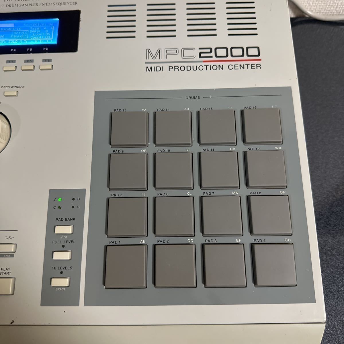 ◎ AKAI MPC2000 FDDエミュレータ搭載!ブルーLCD液晶!!メンテ済み