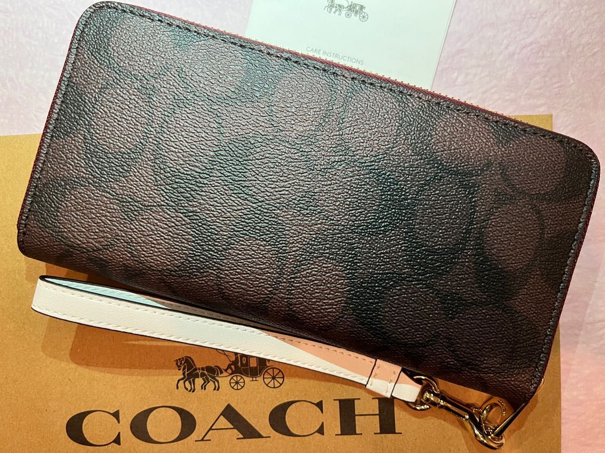 COACH コーチ　長財布　シグネチャー柄　ホワイトストラップ　新品　アウトレット