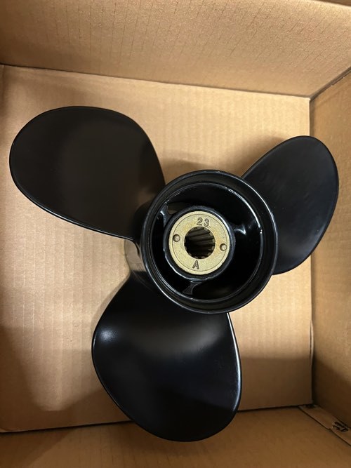  including carriage * stock disposal . cheap!. bargain * new goods Tohatsu & Mercury 11-1/8x13 pitch aluminium propeller 