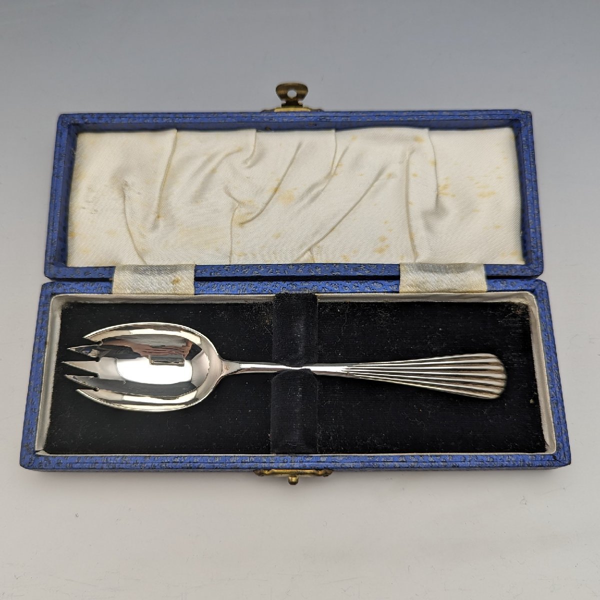 最新入荷】 英国アンティーク 1916年 純銀製スポーク Dixon James