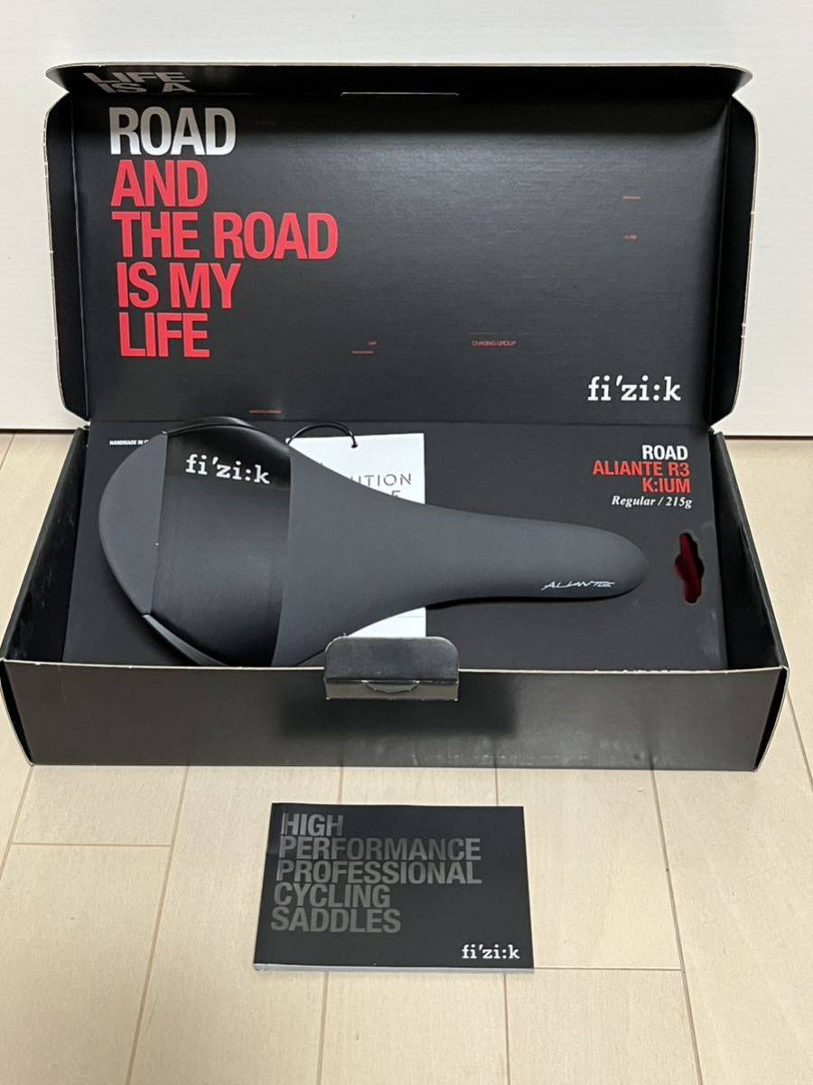 【新品3】fi'zi:k フィジーク ALIANTE R3 K:IUM Regular/215g ROAD ANTHRACITE BLACK