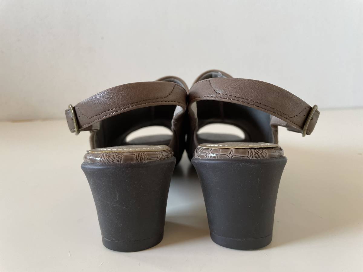 まとめ買い】 極美品◎外反母趾に優しい靴 fitfit サンダル(オーク