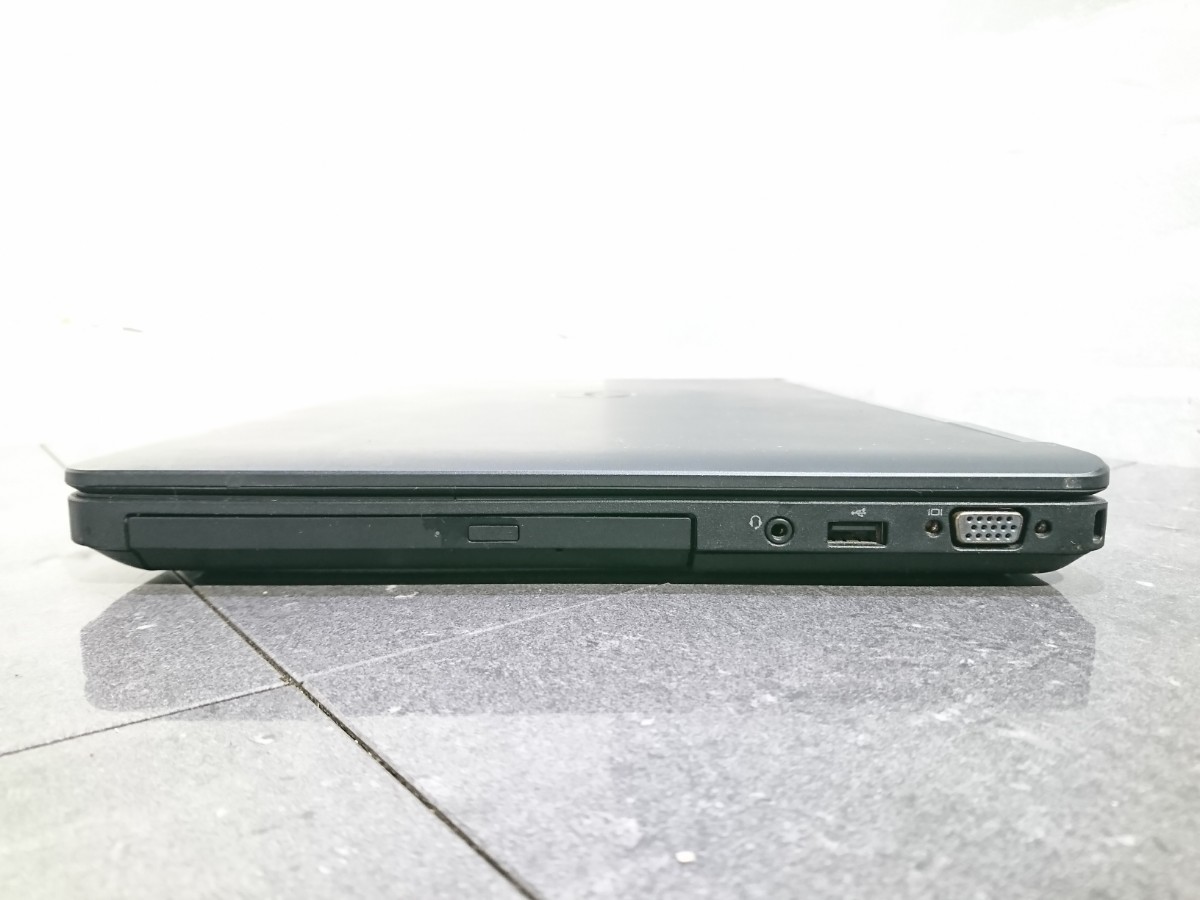 【ジャンク品】管1Q5 DELL LATITUDE E5540 CPU core i5 4.5世代 HDD無、HDDマウント有、メモリー無し、バッテリー有り 通電しませんでした_画像7