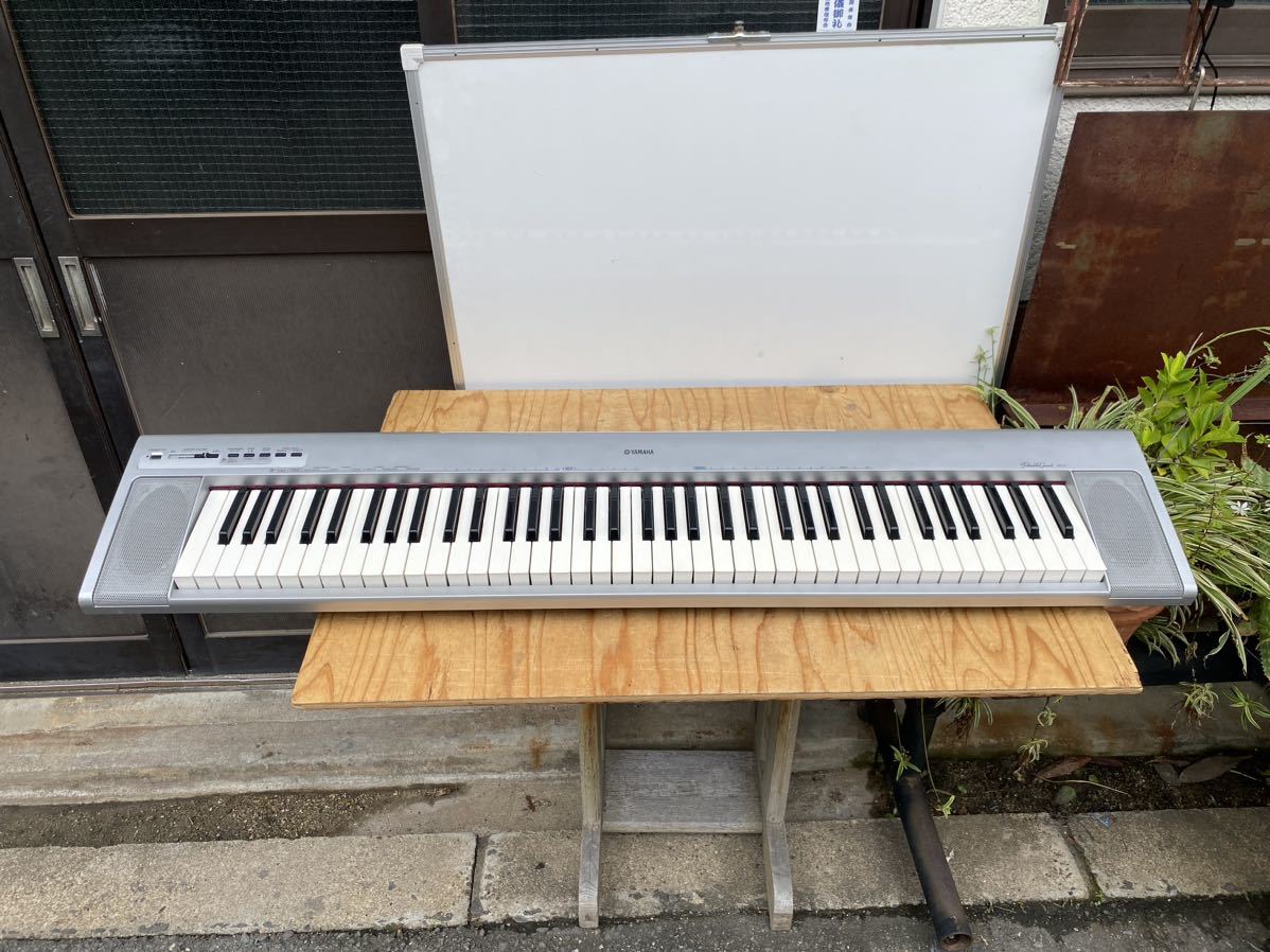 yamaha np-30 portable grand 電子ピアノ　中古品_画像1