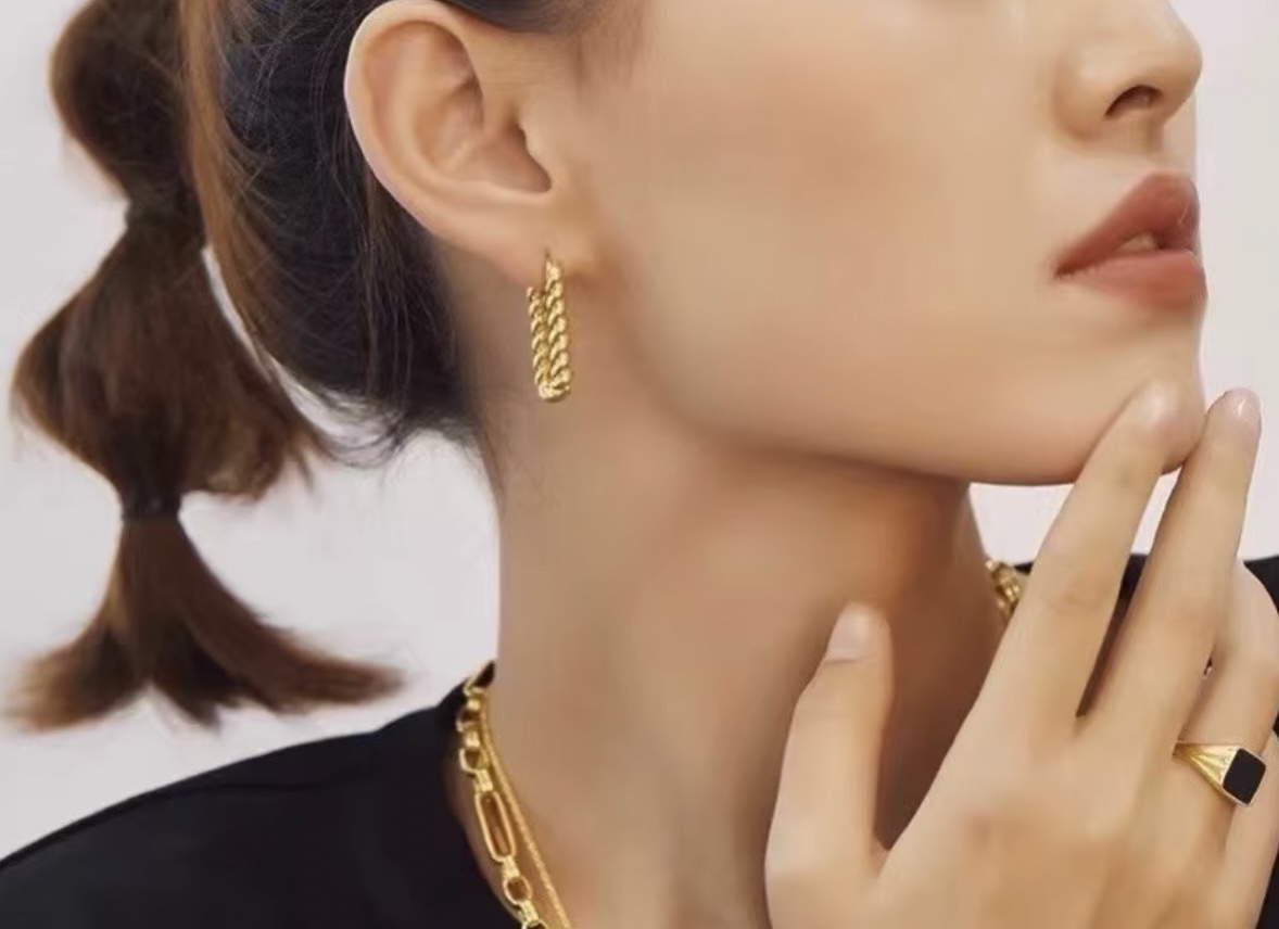 K18YG イエローゴールド フープピアス ピアス リングピアス ロープ ねじり ツイスト スクエア 長方形 18金 18K K18