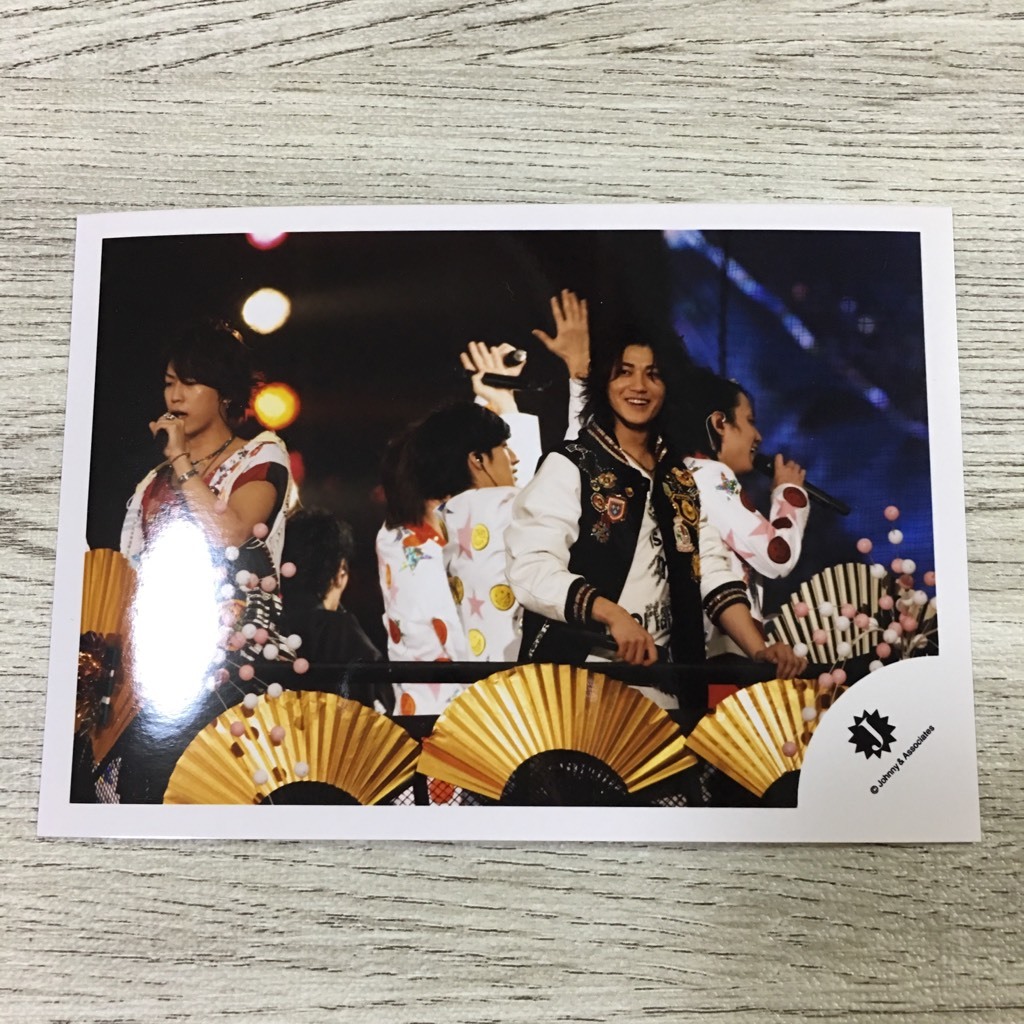 ヤフオク 即決 公式写真 2797 Kat Tun 亀梨和也 赤西仁 ヤフオク 即決 公式写真 2797 Kat Tun 亀梨和也 赤西仁