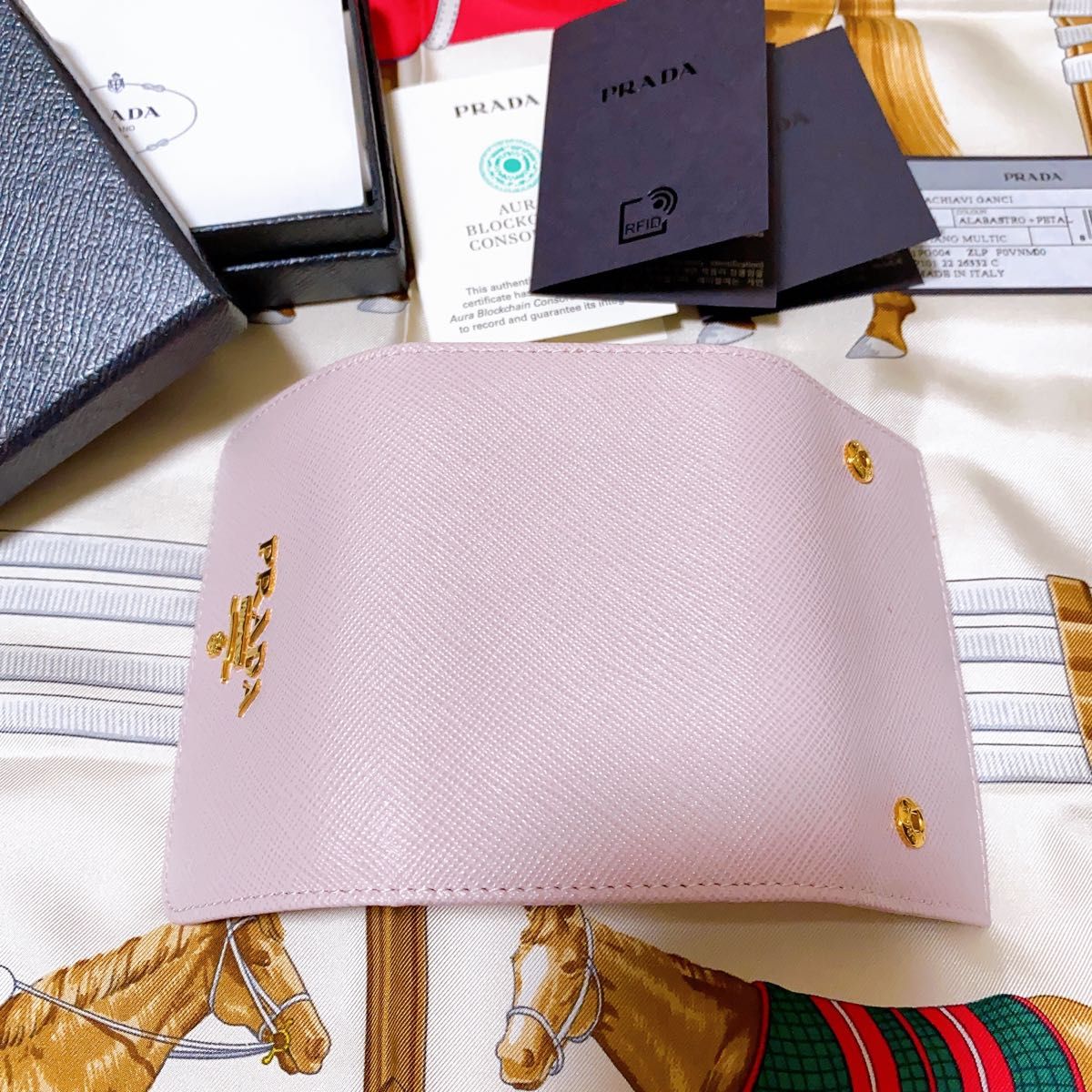 未使用品】プラダ キーケース サフィアーノ マルチカラー ピンク PRADA
