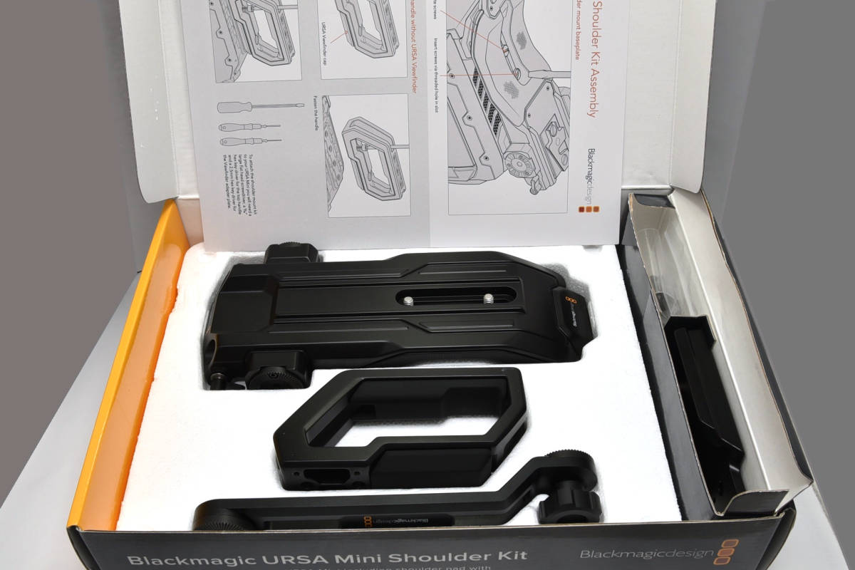 美品！ Blackmagic URSA Mini Shoulder Kit　ブラックマジックデザイン　ショルダーキット　クイックリリース　トップハンドル　ハンディー_画像7