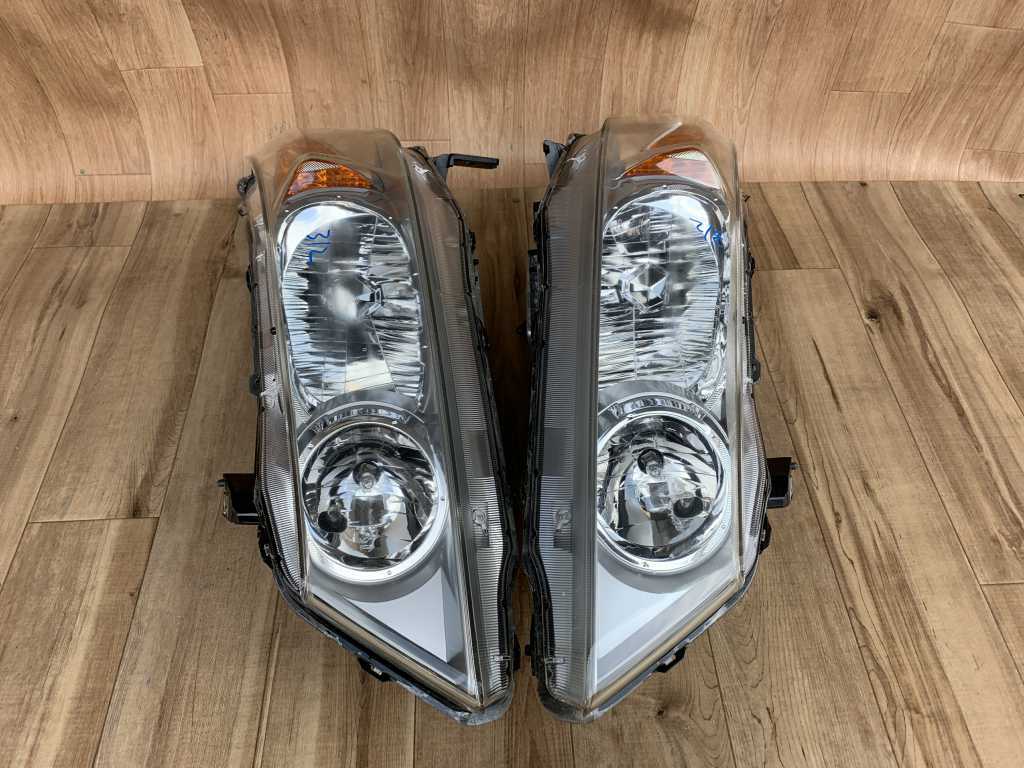 312 後期 ホンダストリーム RN6 RN7 RN8 RN9 HID ヘッドライト 左右 ヘッドランプ 電動レベライザー付　左右 HID 光軸KOITO 100-22652_画像1