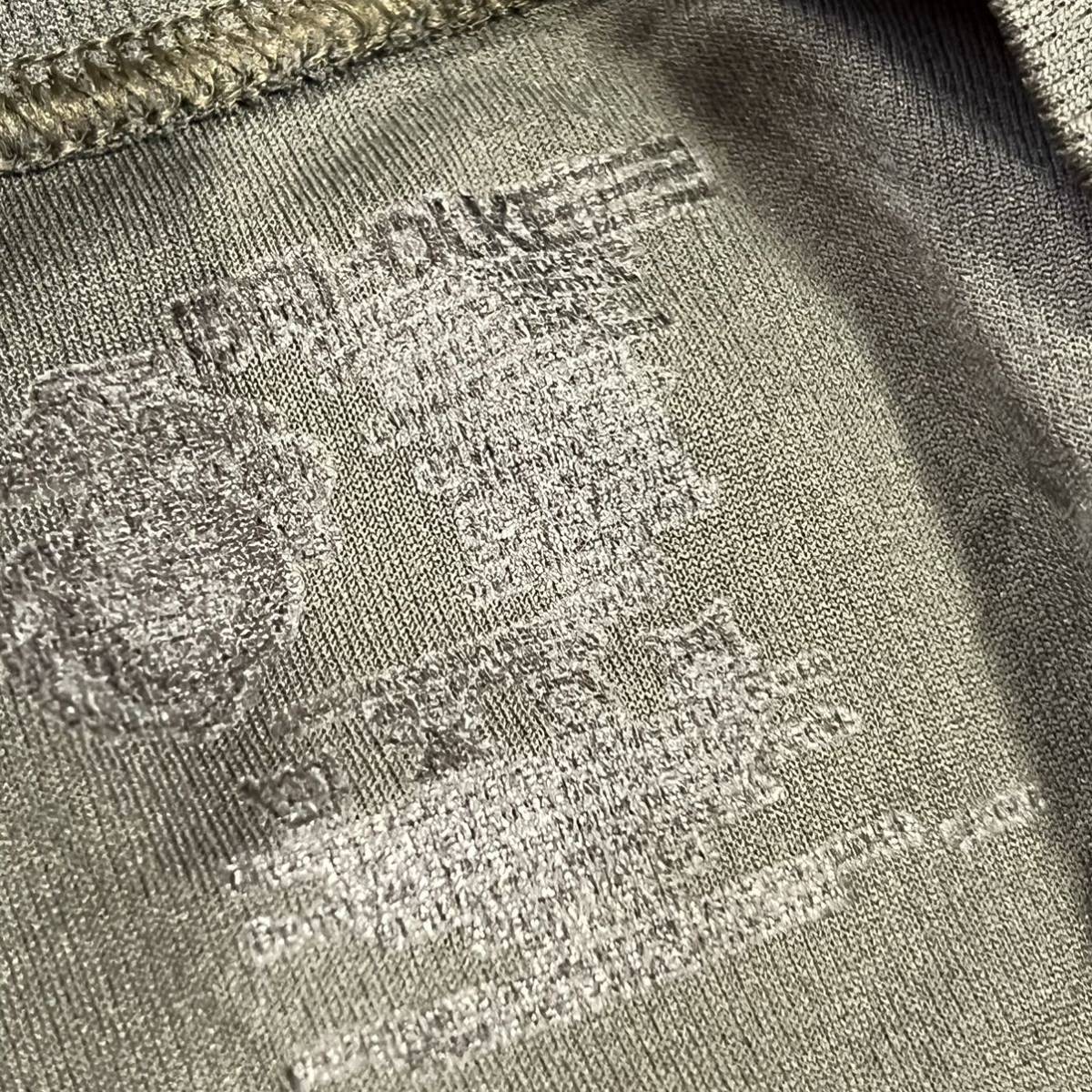 米軍放出品 沖縄　DRI DUKE OD Tシャツ MEDIUM ランニング　トレーニング　　(INV Q67)_画像3