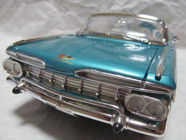 { free shipping!}* rare 1/18 Chevrolet Impala 1959 year blue tail fins 