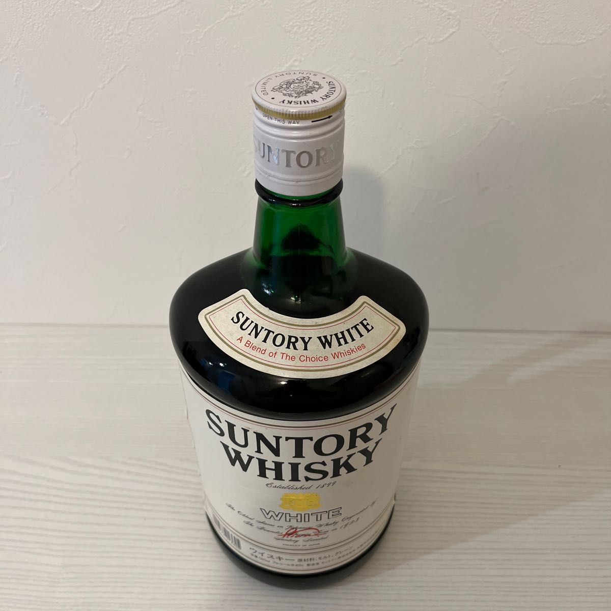 新品 古酒 サントリー ウイスキー ホワイト 旧ボトル 1920ml 新品 古酒 サントリー ウイスキー ホワイト 旧ボトル 1920ml
