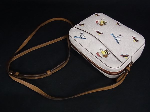 # new goods # unused # COACH Coach C4902 Peanuts collaboration Snoopy leather Cross body shoulder bag ivory series AL3780