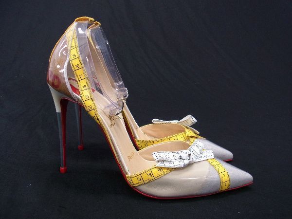 1円 □新品□未使用□ Christian Louboutin ルブタン メジャーリボン