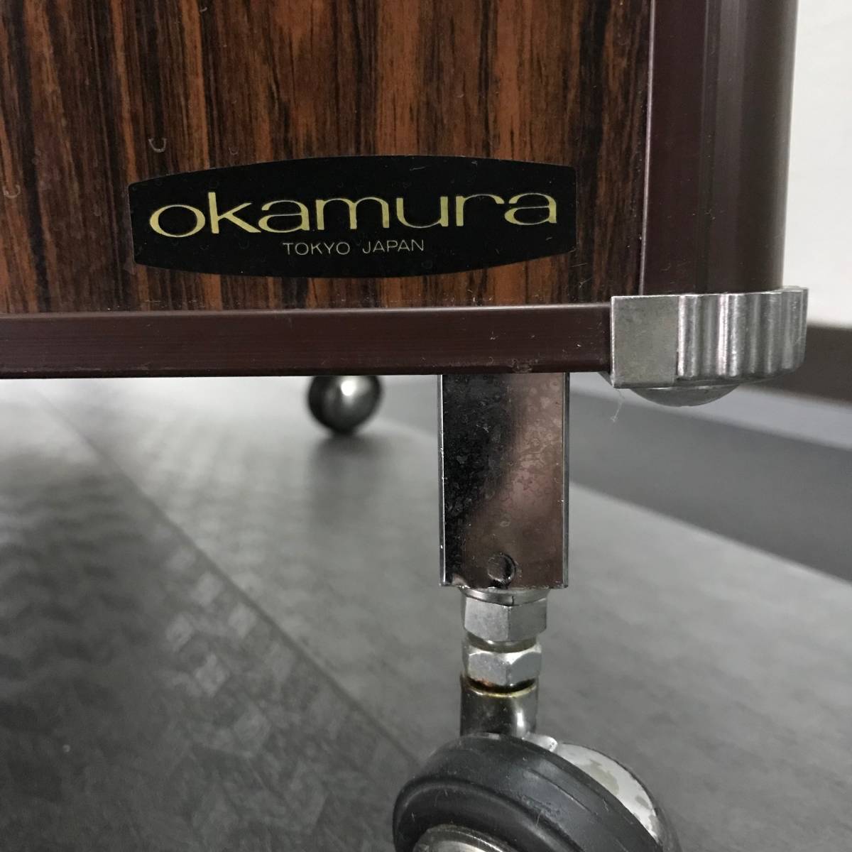 オカムラ OKAMURA 折りたたみパーテーション キャスター可動 オカムラ OKAMURA 折りたたみパーテーション キャスター可動