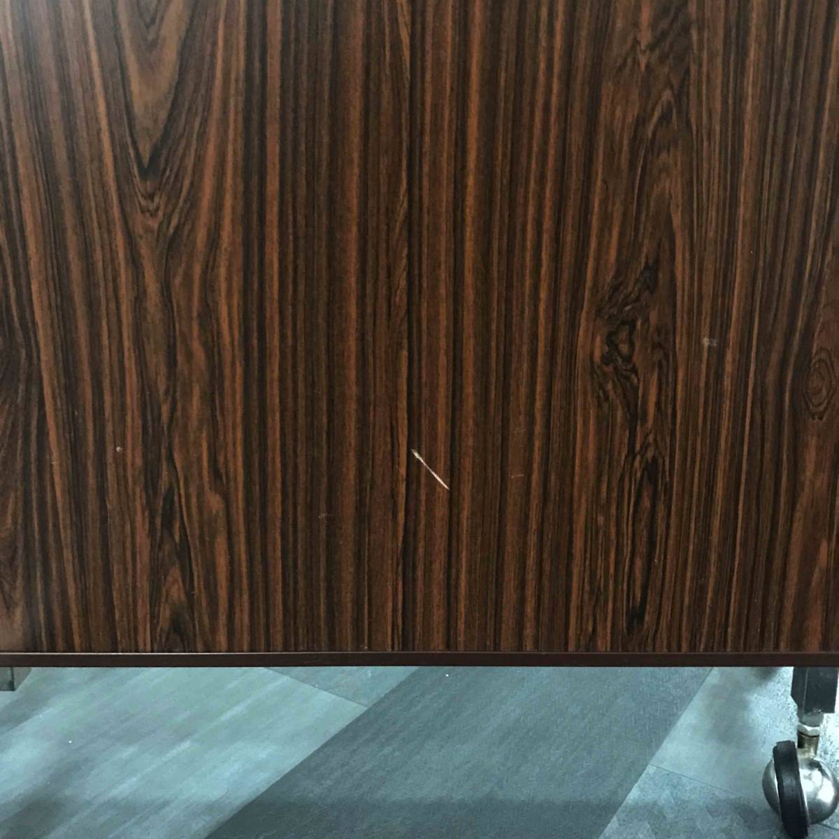 オカムラ OKAMURA 折りたたみパーテーション キャスター可動 オカムラ OKAMURA 折りたたみパーテーション キャスター可動