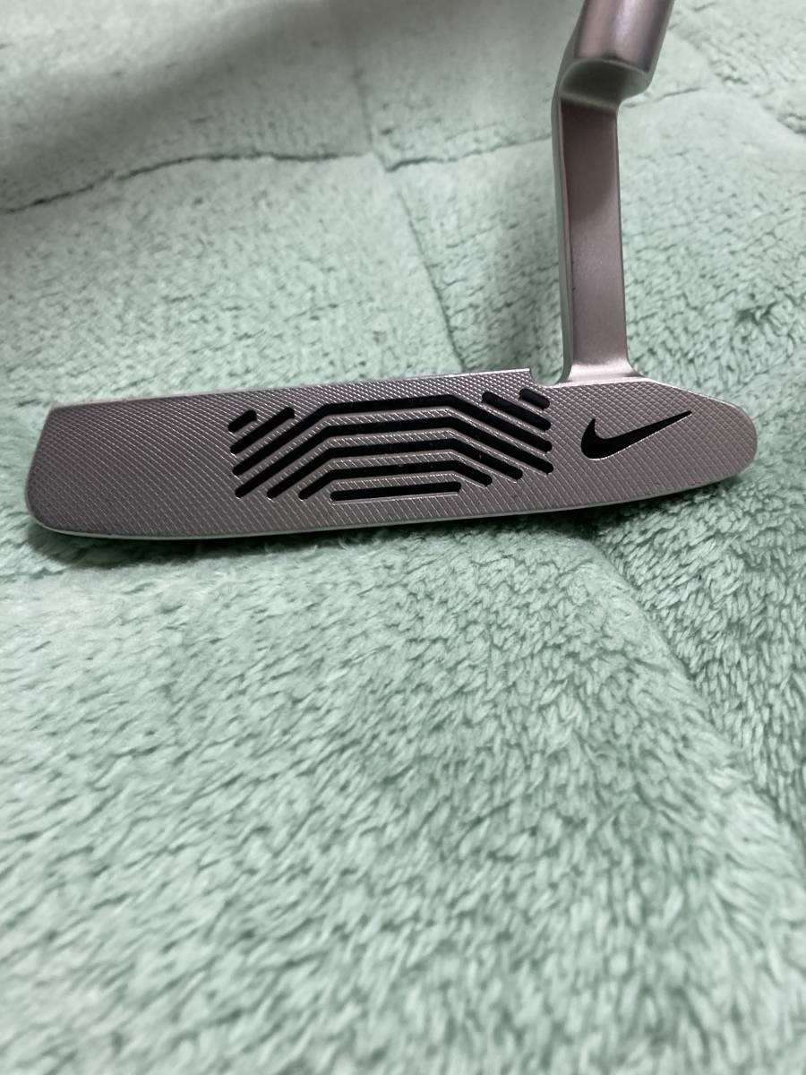 タイガーウッズ愛用のナイキmethod001パター. PINGグリップ。35インチ