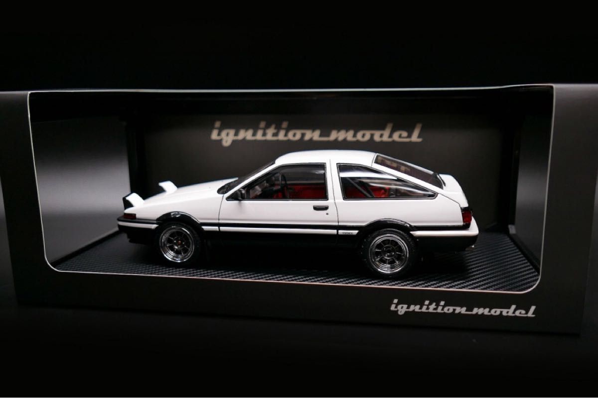 イグニッションモデル 1/18 トヨタ スプリンター トレノ GT Apex (AE86) White/Black【IG2791】