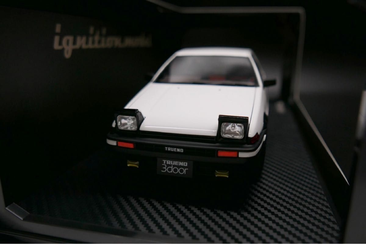 イグニッションモデル 1/18 トヨタ スプリンター トレノ GT Apex (AE86) White/Black【IG2791】