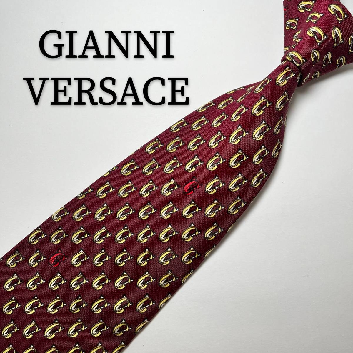 ヴェルサーチ GIANNI VERSACE シルク ワインレッド 総柄 シック ハイブランド えんじ 絹_画像1