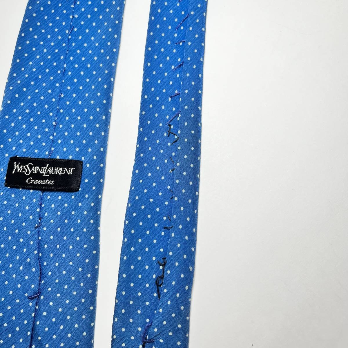  Eve солнечный rolan YVES SAINT LAURENT YSL галстук шелк голубой точка освежение высокий бренд постоянный синий шелк 