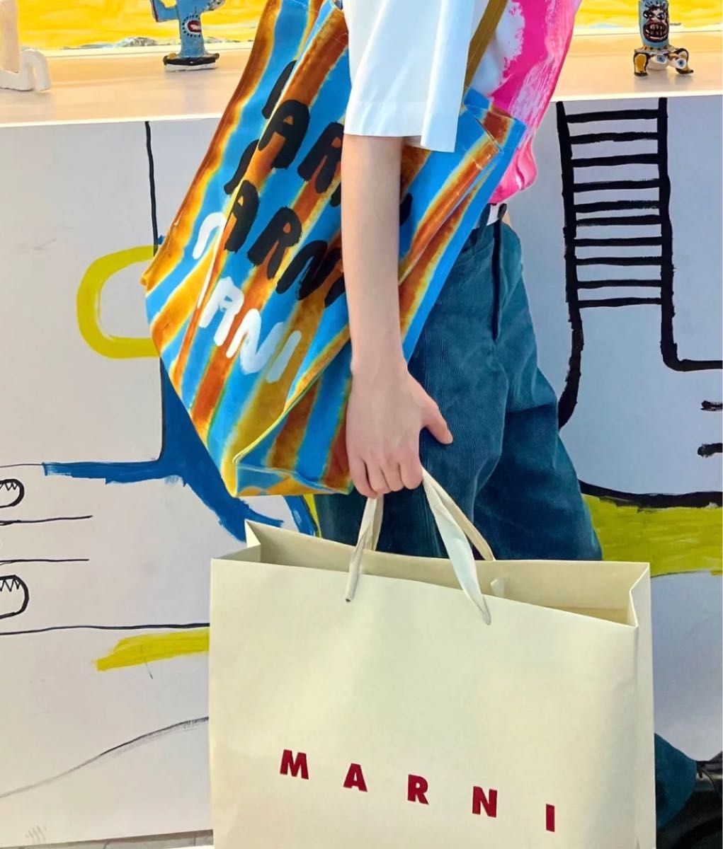 マルニ ノベルティトートバッグ 上海限定JC Plaza新店オープン マルニ ノベルティトートバッグ 上海限定JC Plaza新店オープン