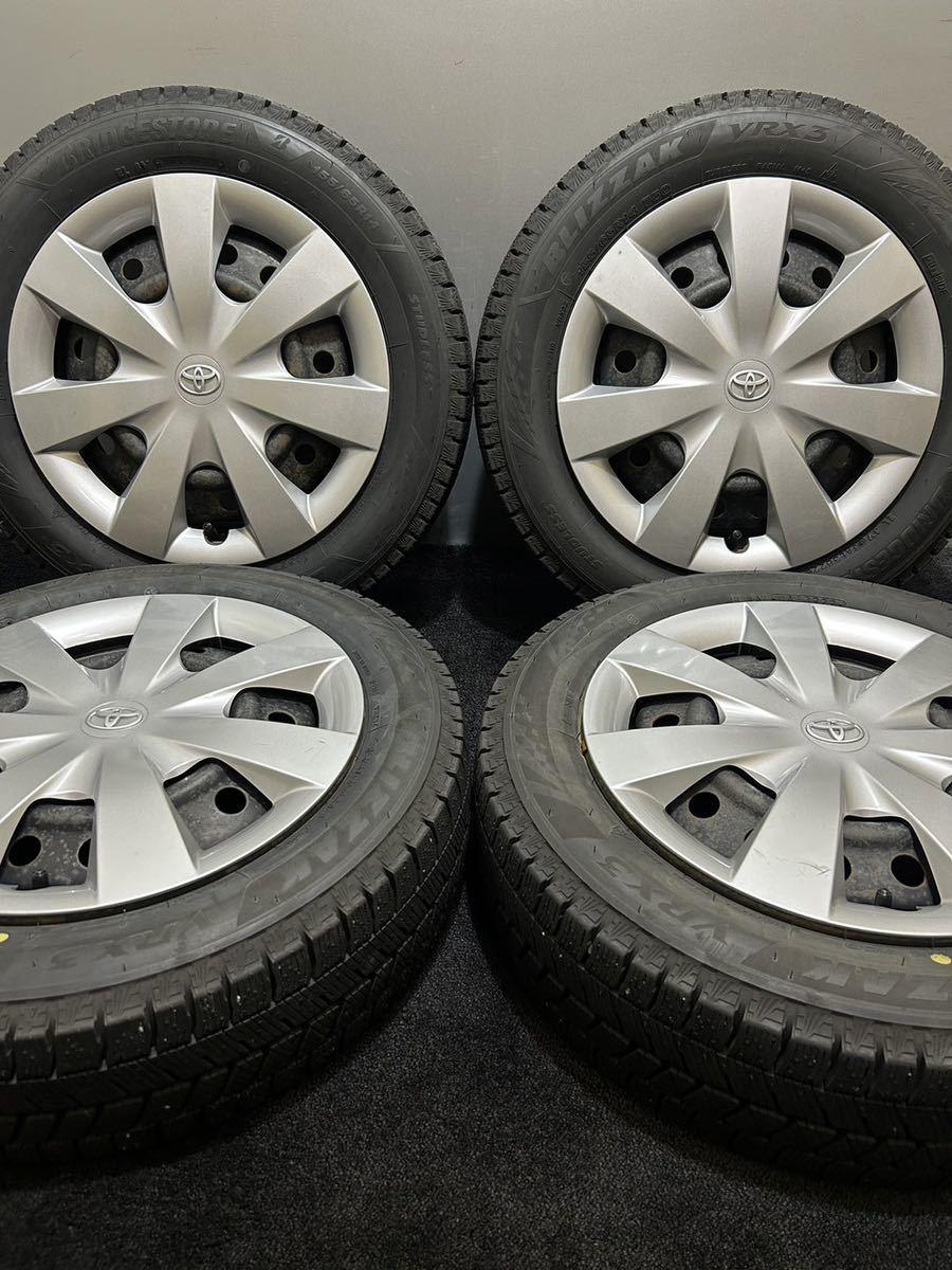 イボ付き 155/65R14 BRIDGESTONE/VRX3 22年製 トヨタ ピクシス 純正 14インチ 4.5J ＋45 100 4H スタッドレス 4本 ブリザック (1-C595)_画像1