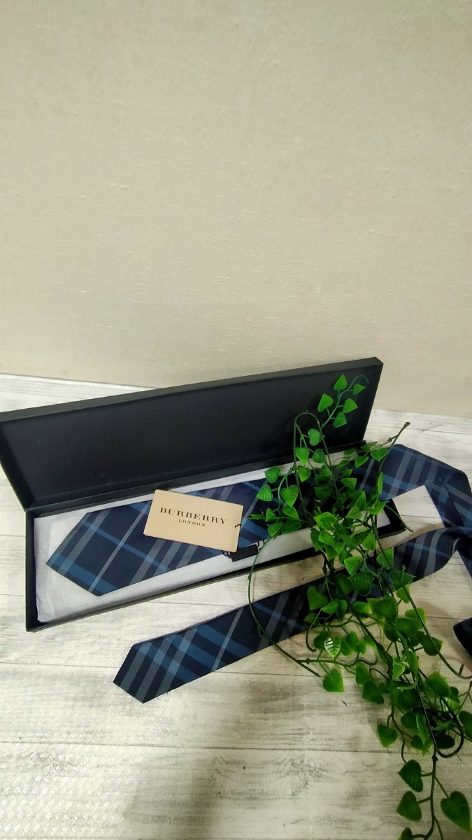 即納!最大半額! 定価14000円 新品 新品未使用 BURBERRY バーバリー