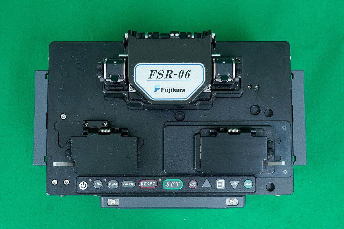 フジクラ 光ファイバ リコータ FSR-06 Optical Fiber Recoater フジクラ 光ファイバ リコータ FSR-06 Optical Fiber Recoater