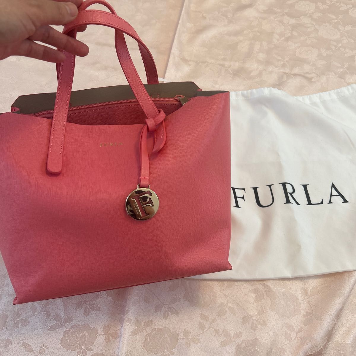 フルラ FURLA ハンドバッグ ピンク レッド サリーS|PayPayフリマ