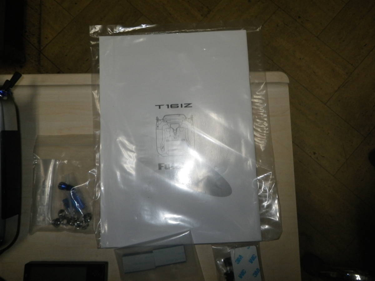 futaba フタバ(送信機)T16IZ+ジャイロ(受信機)CGY760R+GPB-1(ヘリ用