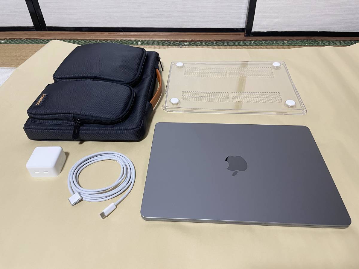 2022 MacBook Air M2 8G 512G 美品 スペースグレー-