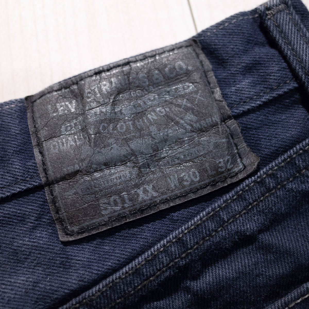 【後染め】W30×L32 / Levi’s 501XX リーバイス ボタンフライ ストレートデニム ジーンズ ネイビー グレーブラック ボタン裏4093 古着 Y2K