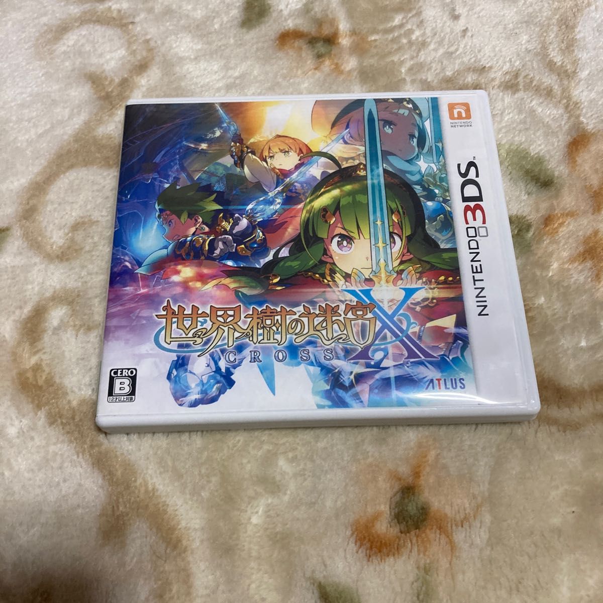 12時間以内発送 美品 完品 世界樹の迷宮X 3ds|PayPayフリマ