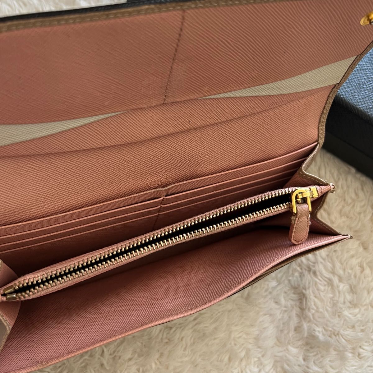 449 美品 PRADA プラダ 2つ折り 長財布|PayPayフリマ