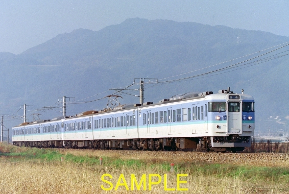 ☆90～00年代鉄道10jpgCD[115系長野色(中央東線大月～初狩・小淵沢～長坂、篠ノ井線南松本付近・聖高原～冠着・稲荷山～篠ノ井・姨捨駅)]_DP12517