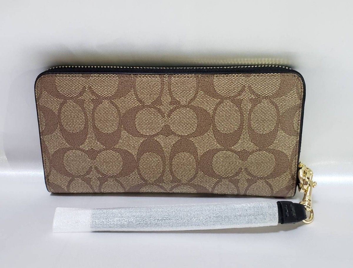 ★COACH コーチ★ バスキア コラボ 長財布 ストラップ付き レキシー 恐竜 C5615 未使用 ★COACH コーチ★ バスキア コラボ 長財布 ストラップ付き レキシー 恐竜 C5615 未使用