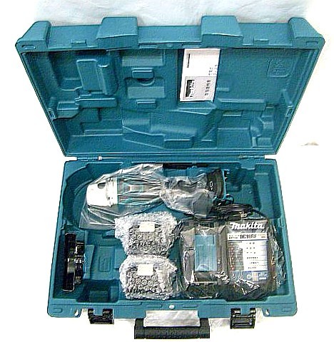 ☆ 未使用 100mm充電式ディスクグラインダー マキタ GA404DRGX