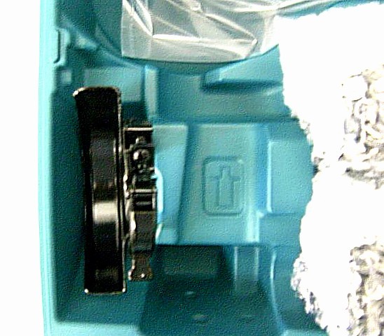 ☆ 未使用 100mm充電式ディスクグラインダー マキタ GA404DRGX