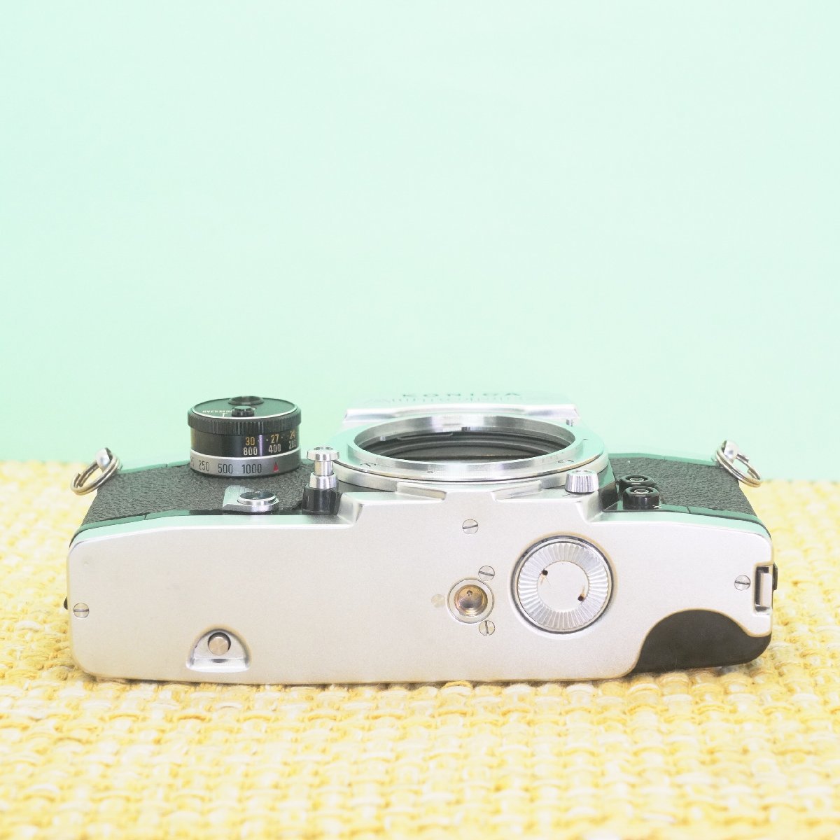 完動品◎コニカ AUTOREX ボディ 35mm ハーフ フィルムカメラ #857