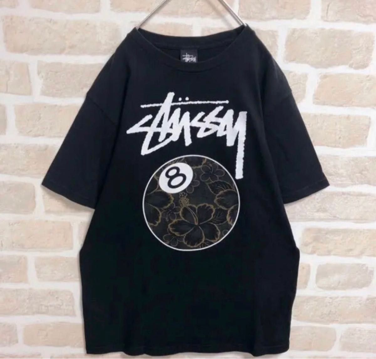 STUSSY ステューシー Tシャツ 黒 ブラック 8ボール 花柄 デカロゴ